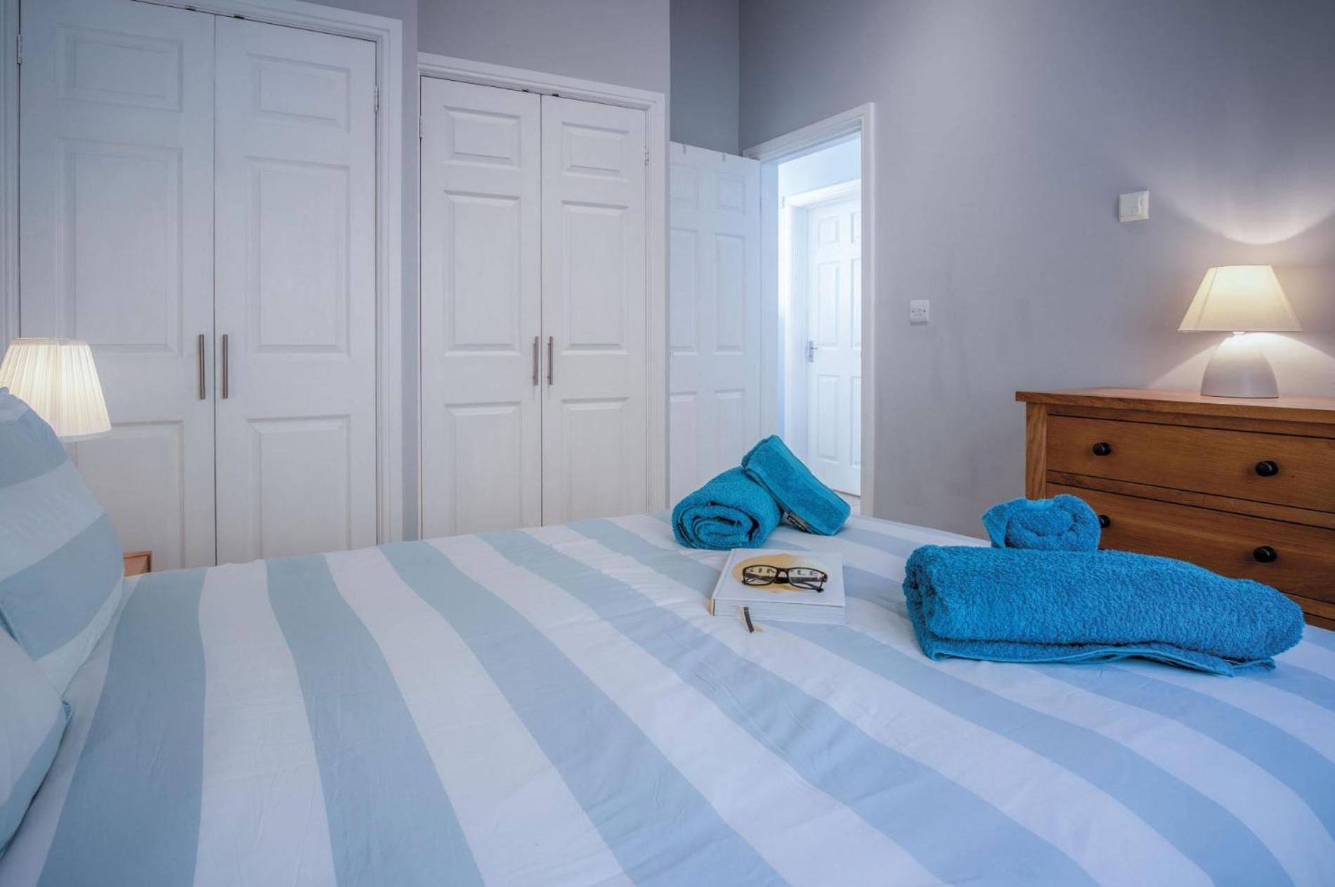 Ewyn Y Don - 2 Bedroom Apartment - Pendine Exteriör bild