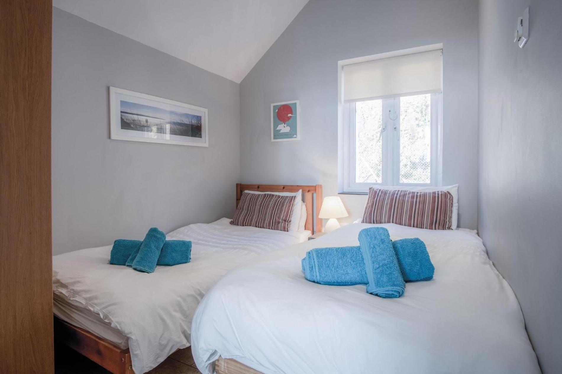 Ewyn Y Don - 2 Bedroom Apartment - Pendine Exteriör bild