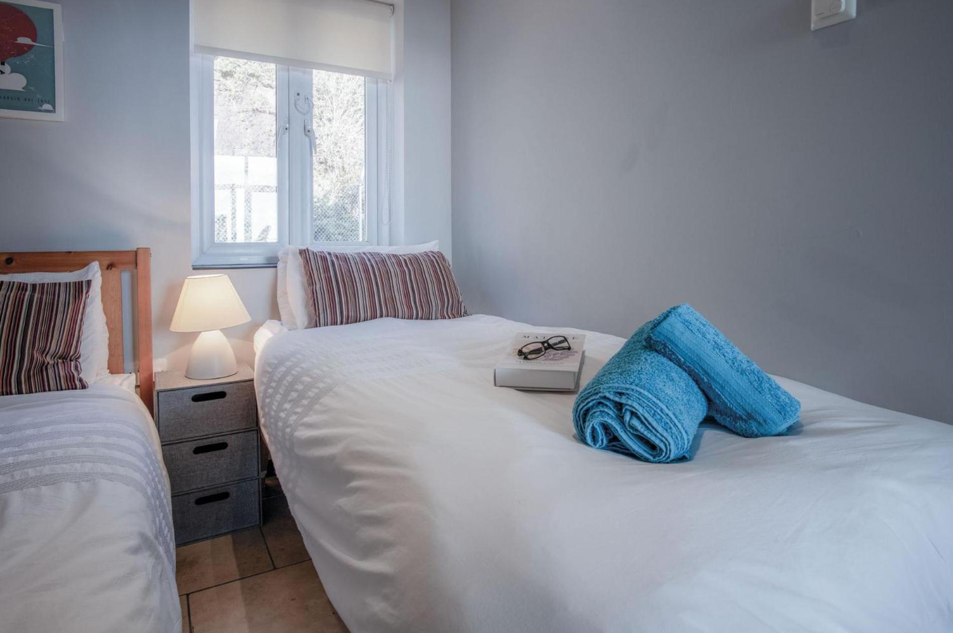Ewyn Y Don - 2 Bedroom Apartment - Pendine Exteriör bild