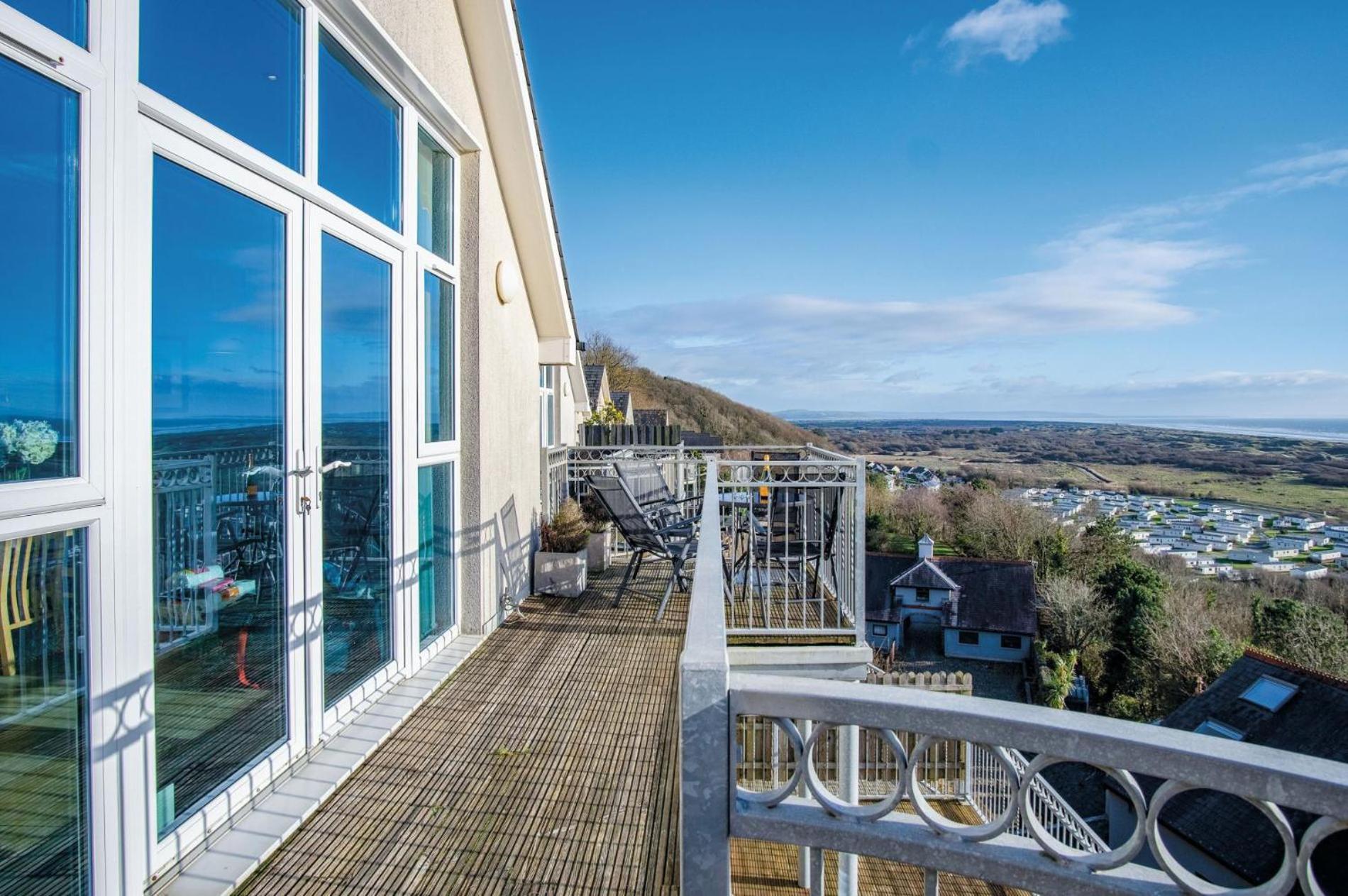 Ewyn Y Don - 2 Bedroom Apartment - Pendine Exteriör bild